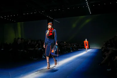 Look 11
